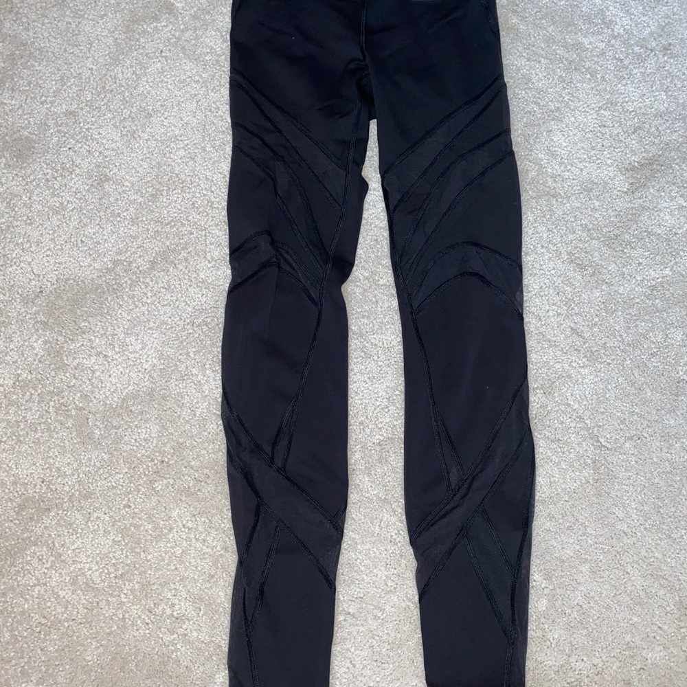 Lululemon black mesh leggings